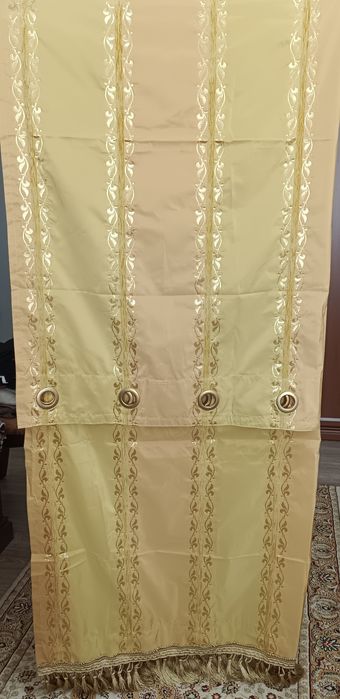 Продам шторы б/у