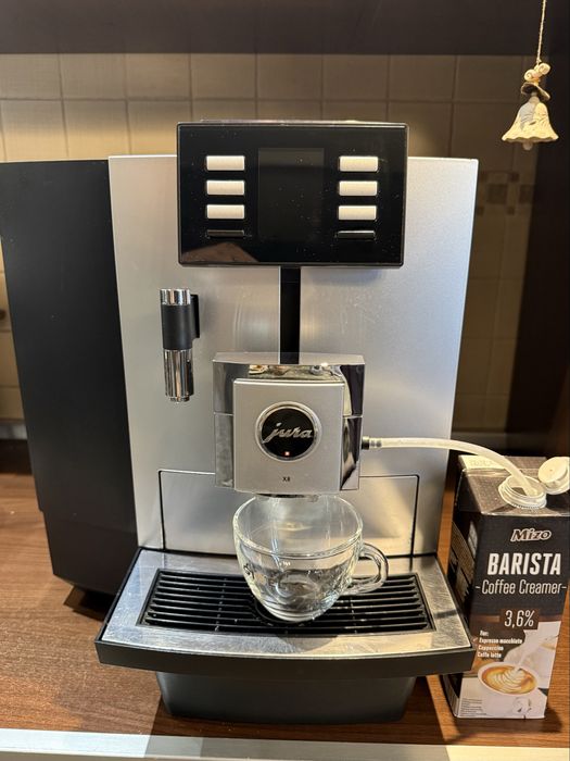Espressor profesional Jura X8