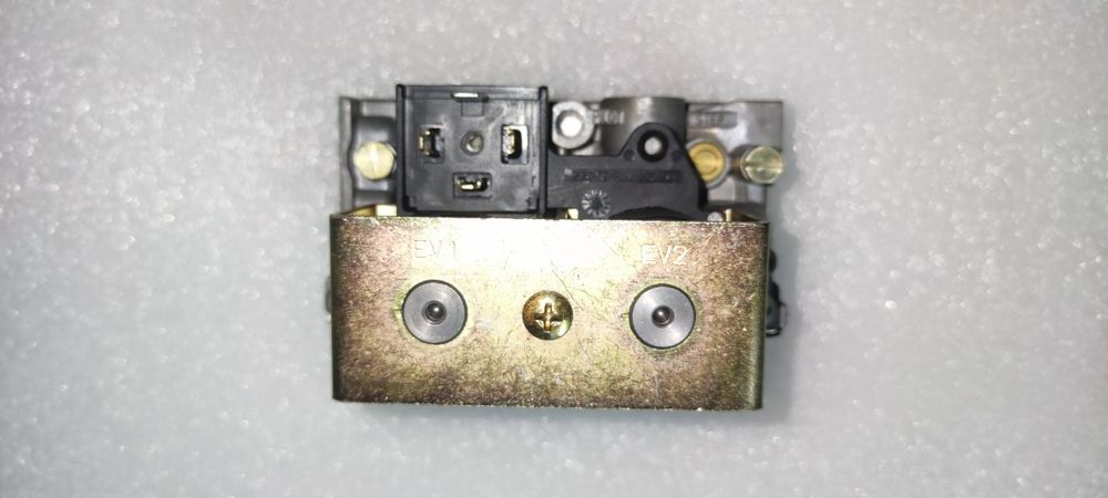 Vana gaz Tandem 830 centrala Buderus