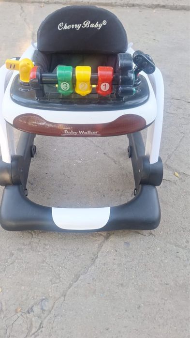 Ходунок для ребенка инвалида