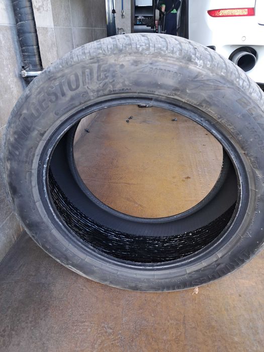 Продавам 4. Зимни гуми 255/50/R19 Bridgestone 4 стоманени джанти