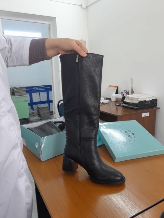 Продается Сапоги женские зима