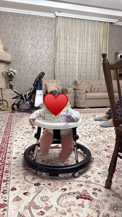 Детские ходунки Godmy с игровым столиком