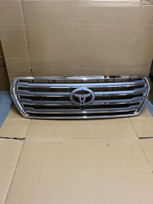 Решетка радиатора на land cruiser 200