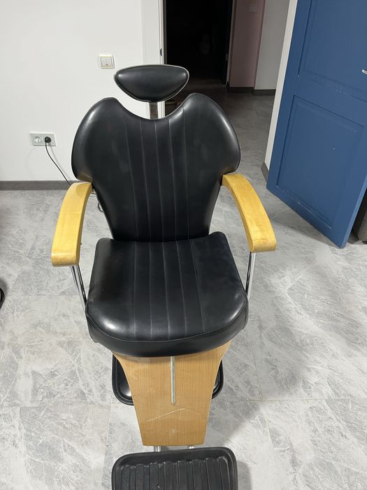 Педикюрное кресло.