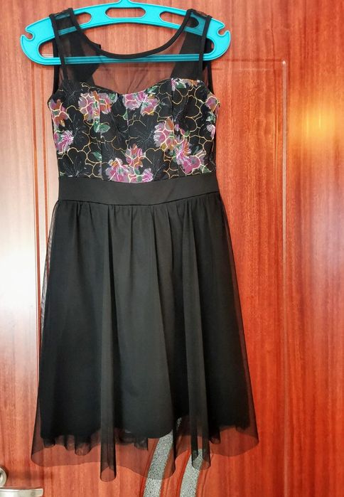 Rochie eleganta  damă mărimea S stare foarte bună