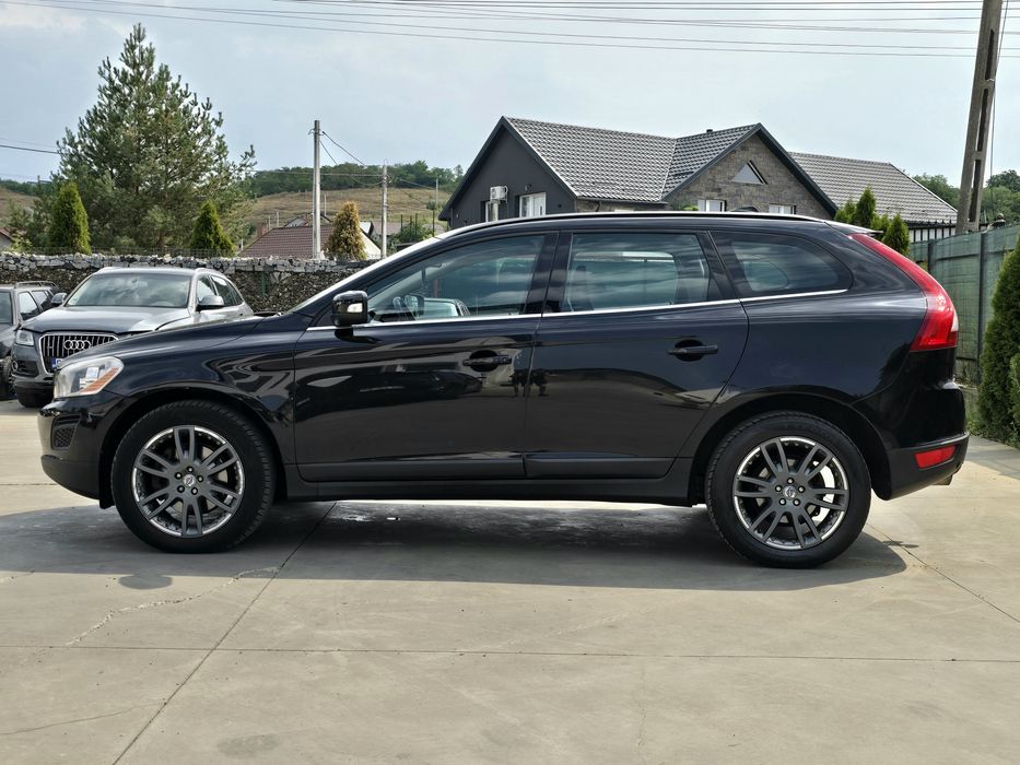 Volvo xc 60  Automat 2.0diesel 5 cilindri euro5