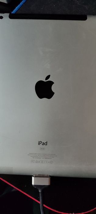 Продам iPad  пороль забыли