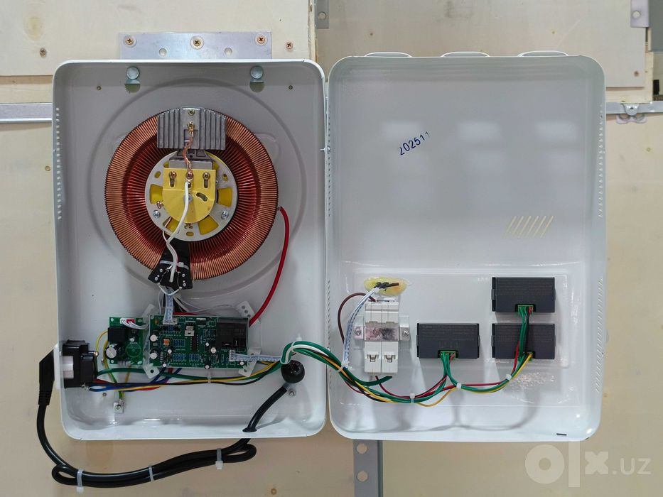 ANDELI SDW-3000VA 3kVA Stabilizatori Стабилизатор напряжения  настеный