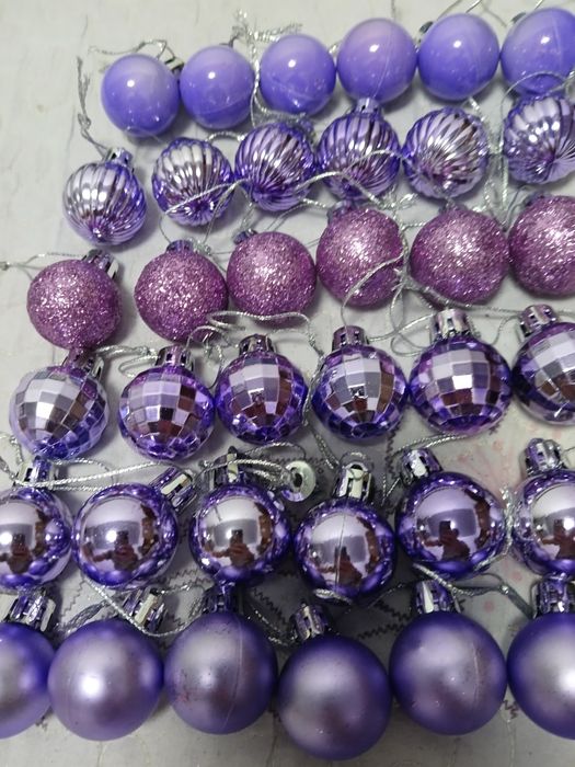 Продаются новогодние шары