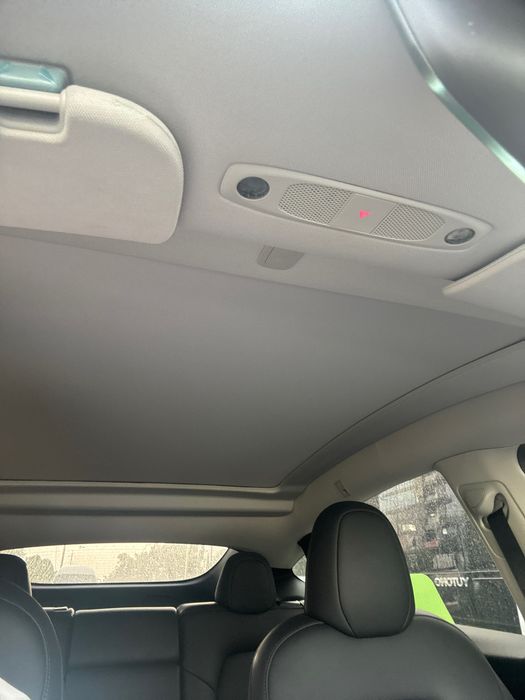 Продается TESLA Y SR 2024