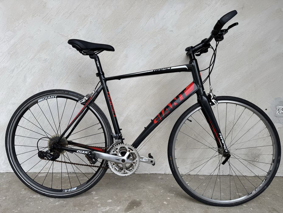 Bicicleta  de oraș/Cursiera  Giant Rapid 3