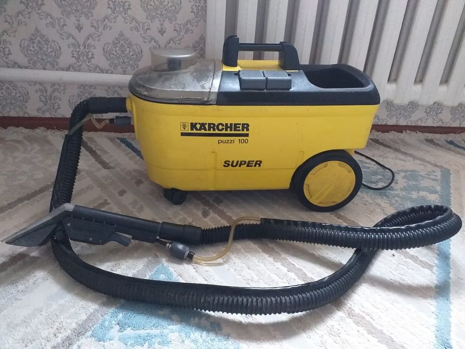 Продам профессиональное моющий пылесос KARCHER PUZZI  100