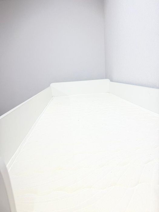 Детская кровать+шкаф