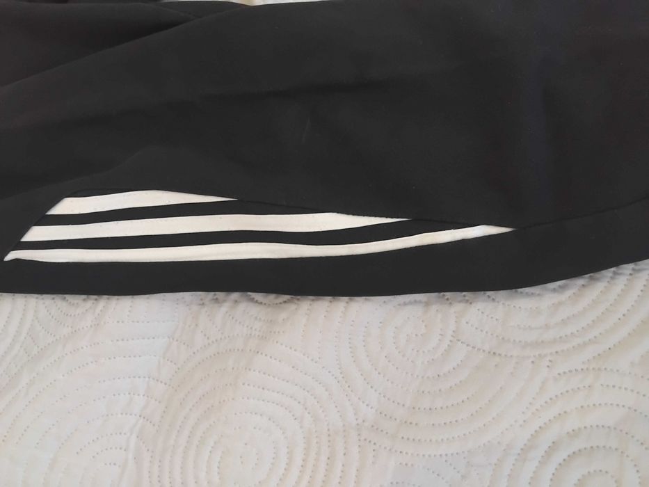 Мъжки спортен екип Adidas (черно и червено) / Долнище Адидас Доставено от USA