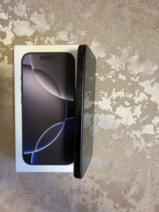 Iphone16 pro-1 tb , без сколов и царапин