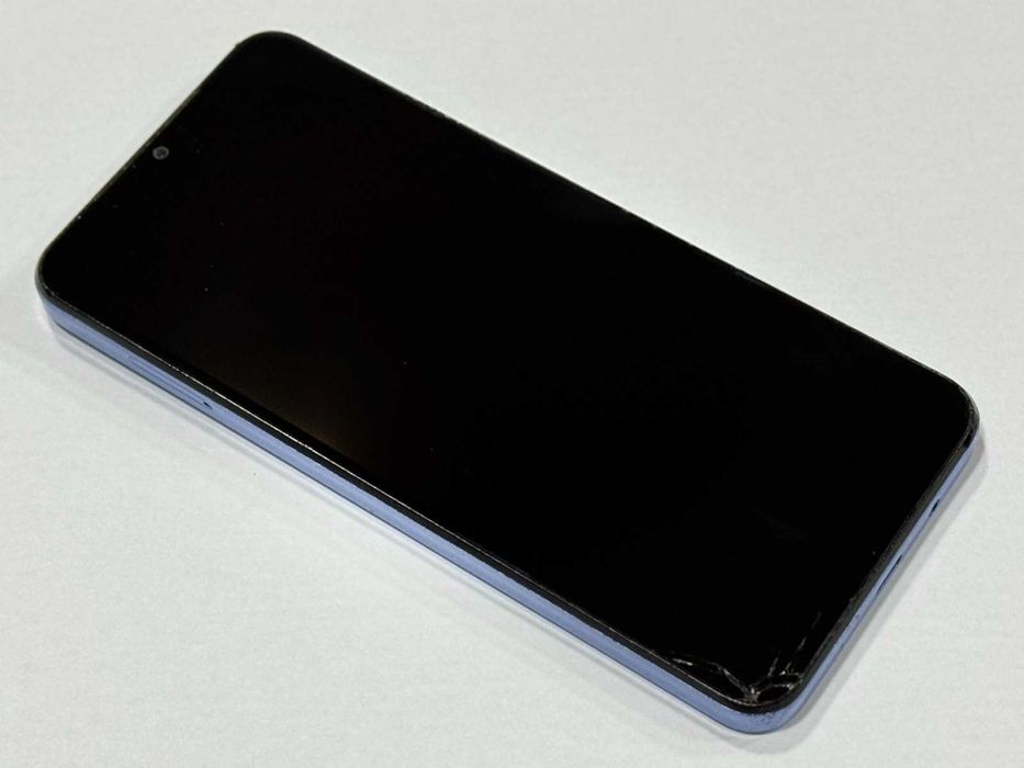 Huawei nova Y61 64GB 4GB RAM Dual / пукнат дисплей