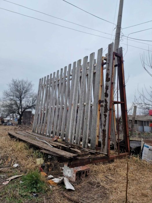 Пирамида за дограма