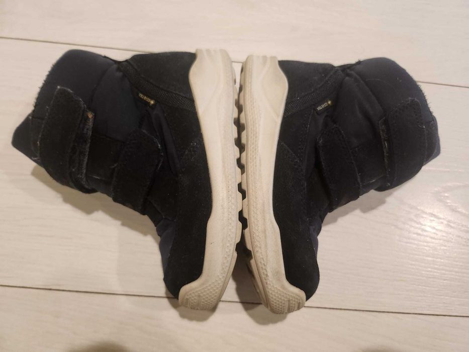 Ghete inalte impermeabile si captusite Geox nr. 25