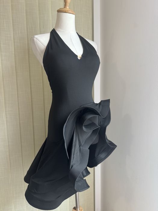 Рокля за спортни танци, тренировочна рокля