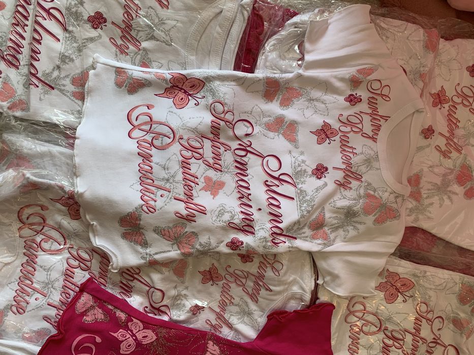 Детска тениска нова налична в два цвята