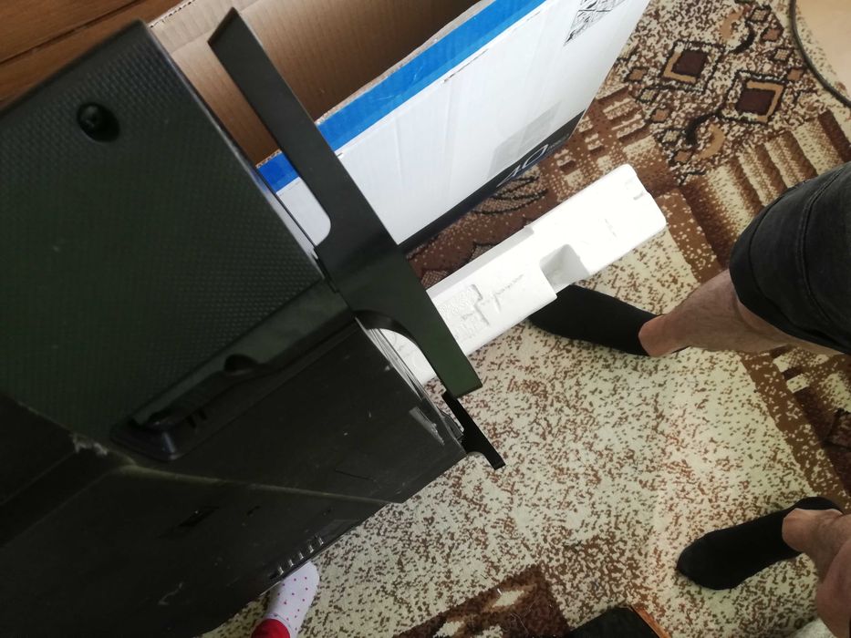 Телевизор Samsung UE40J5000AW за части