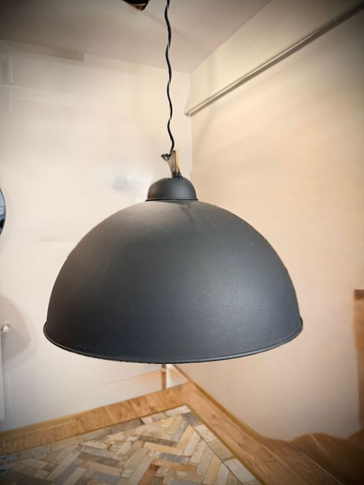 Vand Lustrǎ moderna