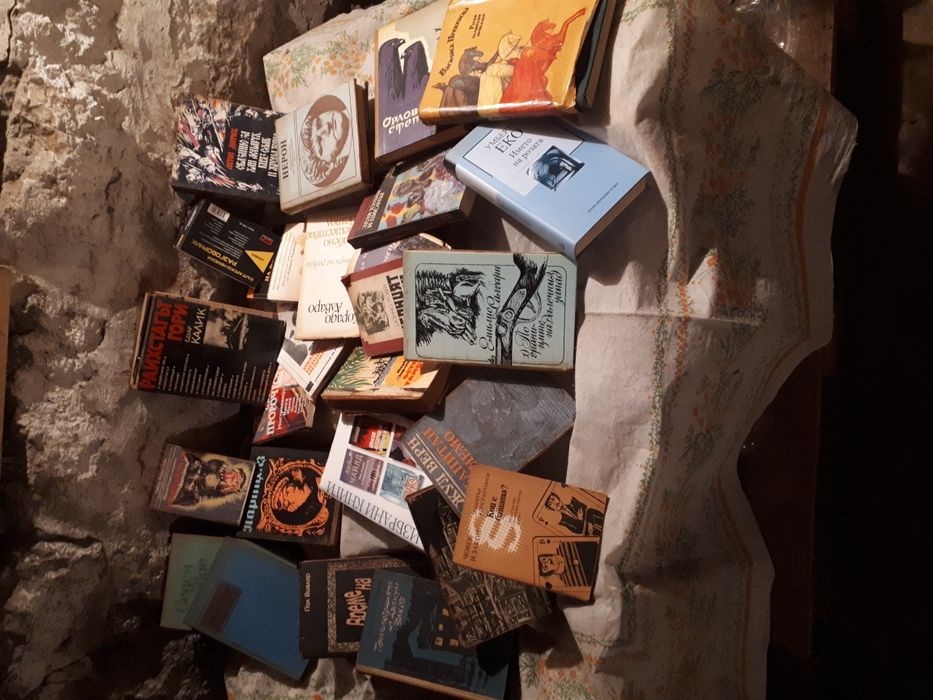КНИГИ ,класика,приключенски философия и всякаква друга литература