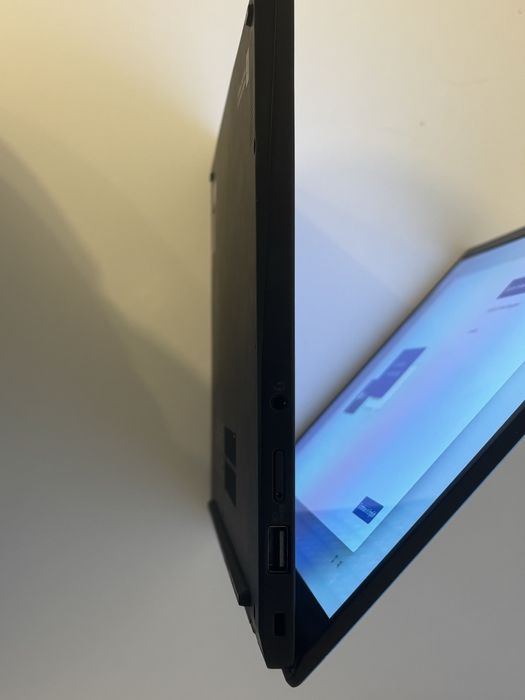 Lenovo Carbon X1 Gen 11 i7 Gen 13 32gb RAM