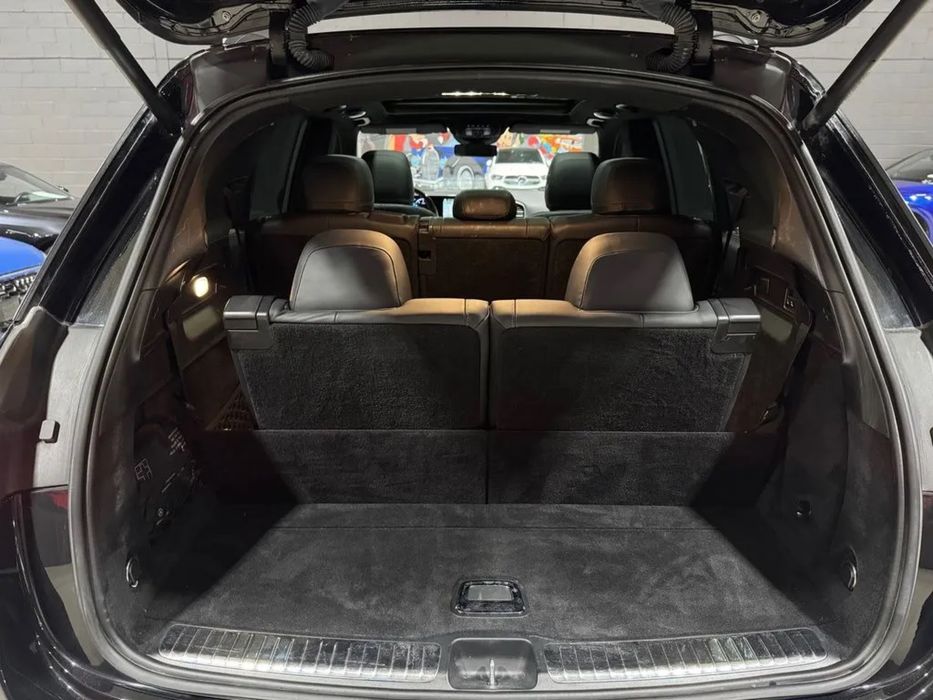 Mercedes Benz - GLE 450 4MATIC AMG NIGHT PACK