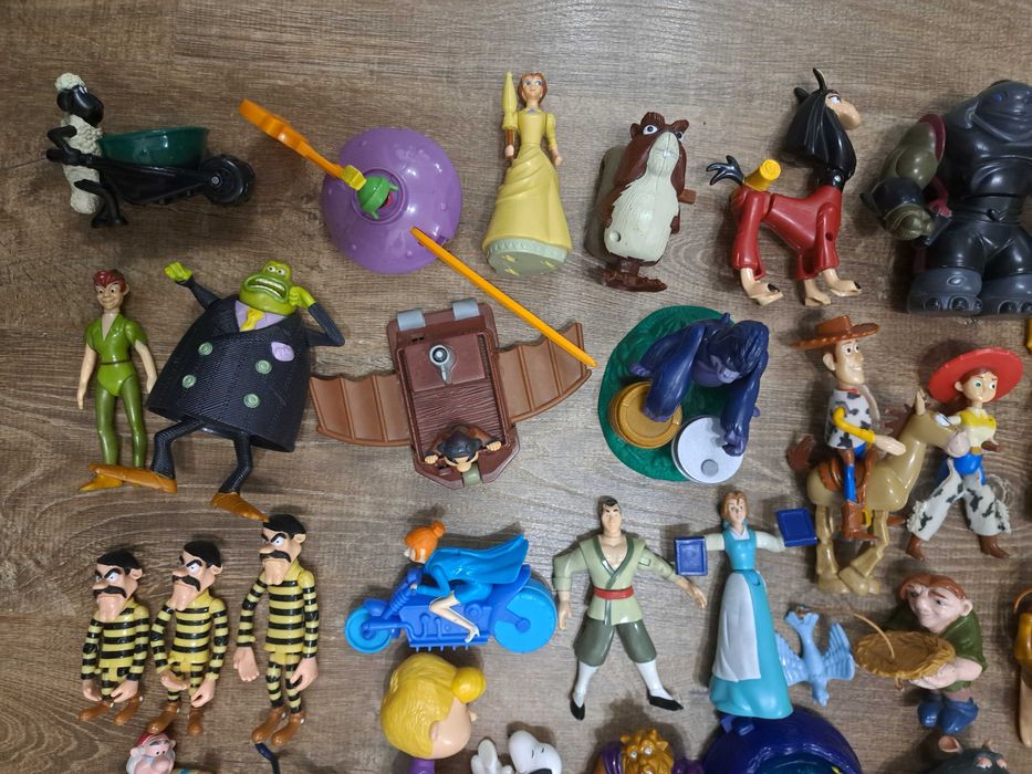 Lot 50 figurine (majoritatea Happy Meal Mc Donalds, vintage)