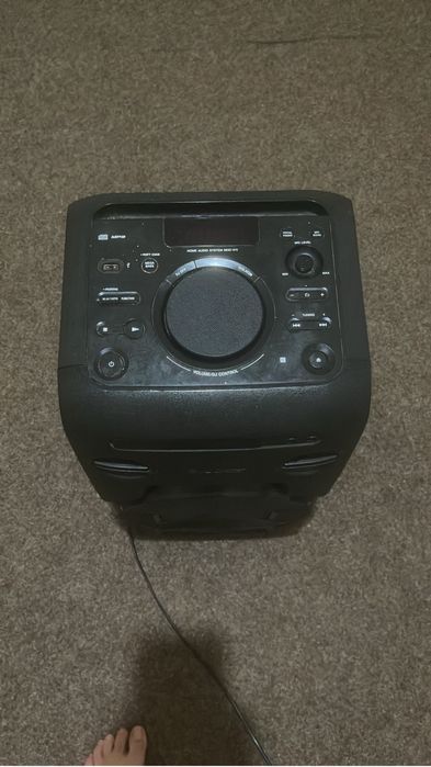 Vand boxa sony in stare buna fara defecte