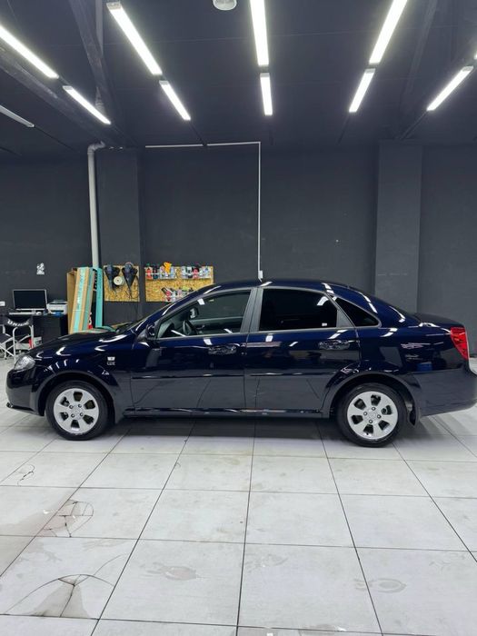 Chevrolet Gentra Darkmoon Blue