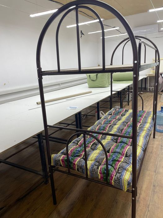 Кровать железный