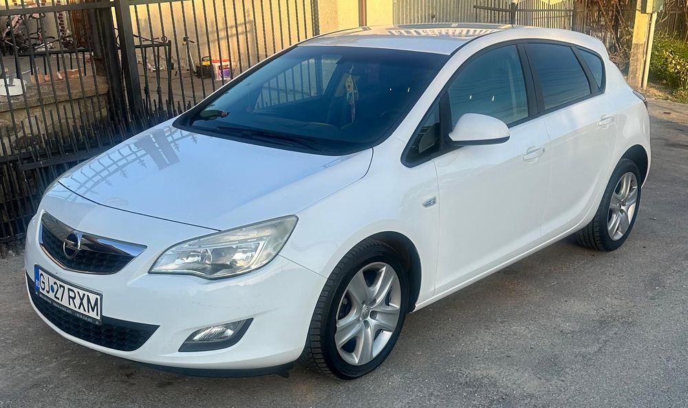 Opel  astra    j