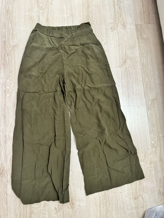 Женские Джинсы и одежда