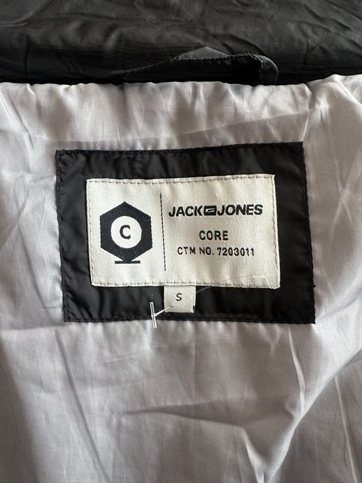 Vand vesta pt barbati