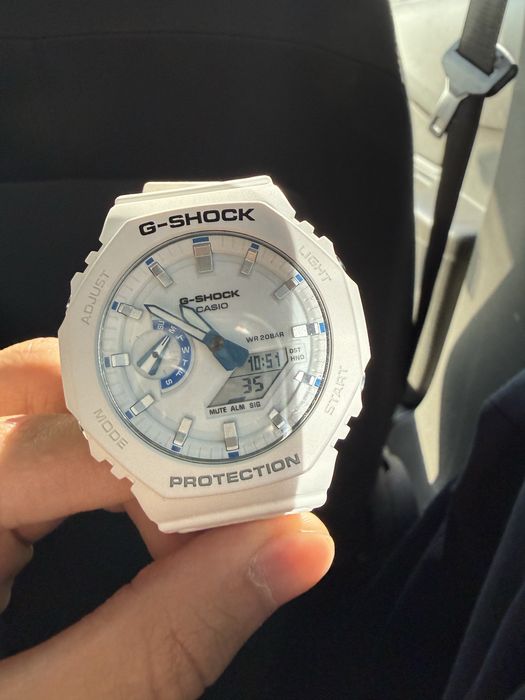 Белые Casio G Shock 2100HDS-7A