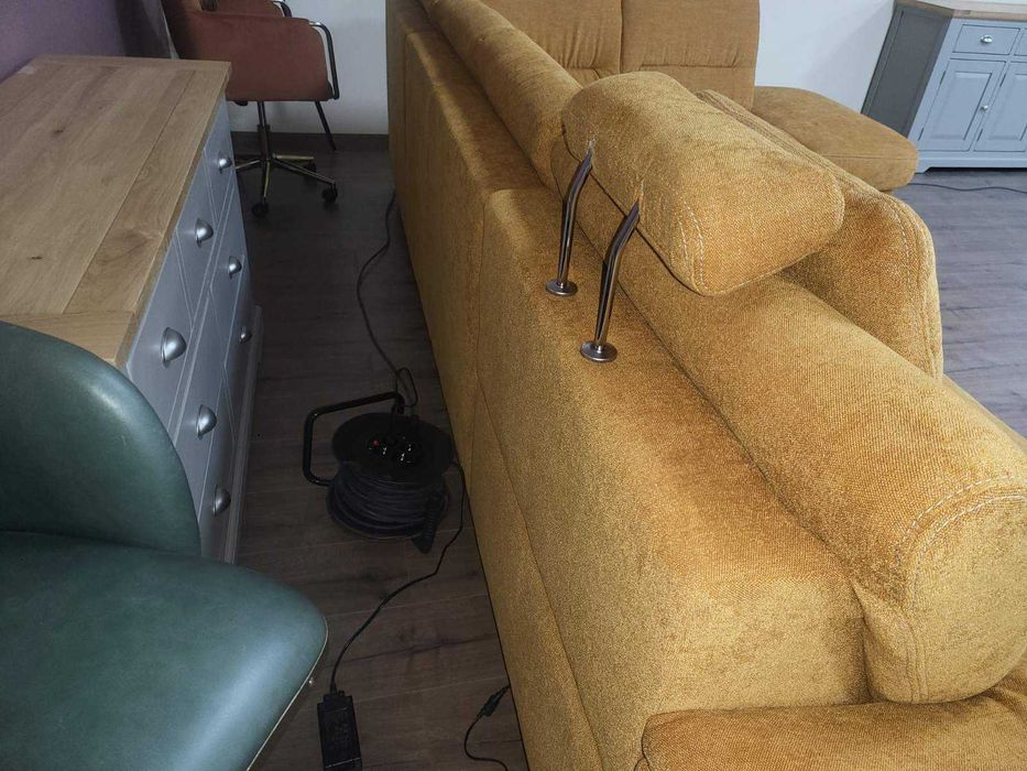 Ъглов диван от плат цвят канела DAKAR с електрически релакс механизъм