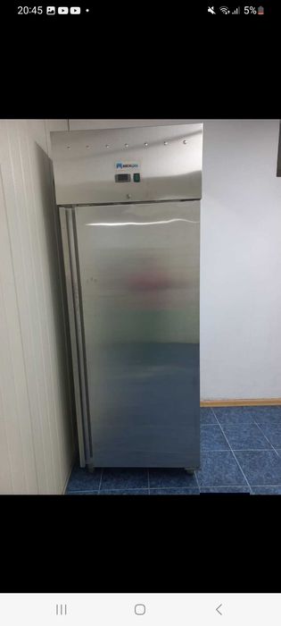 Vând utilaje profesionale de calitate, de inox  pentru patiserie-cofetărie