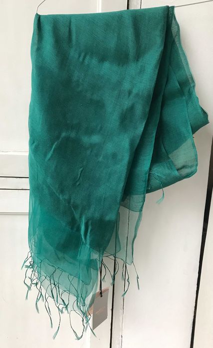 нов шал Marella с етикет