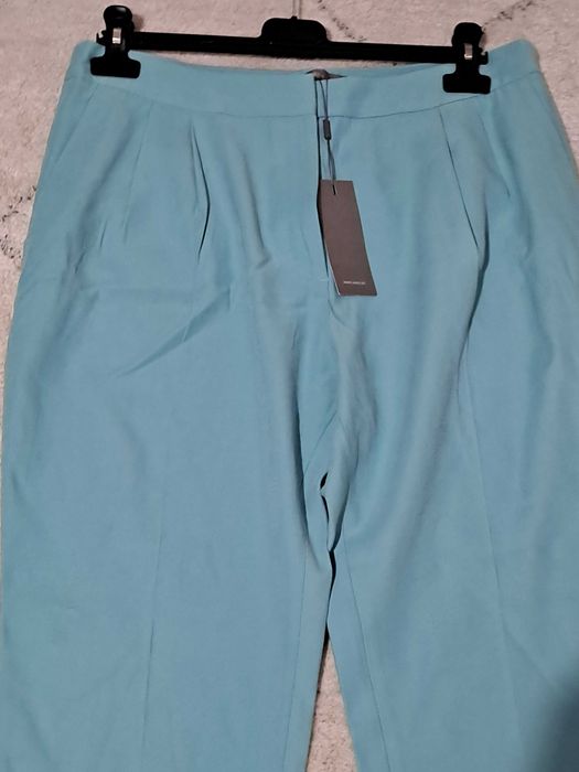 Pantaloni Christian berg, marimea 40,L,noi cu etichetă.