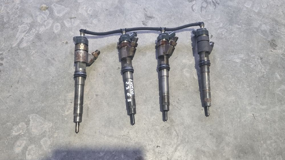 Injectoare iveco daily 2.8 jtd euro 3 an 2004 cod 0445120002