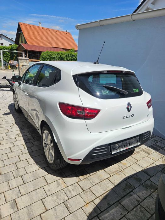 Renault clio spre vanzare