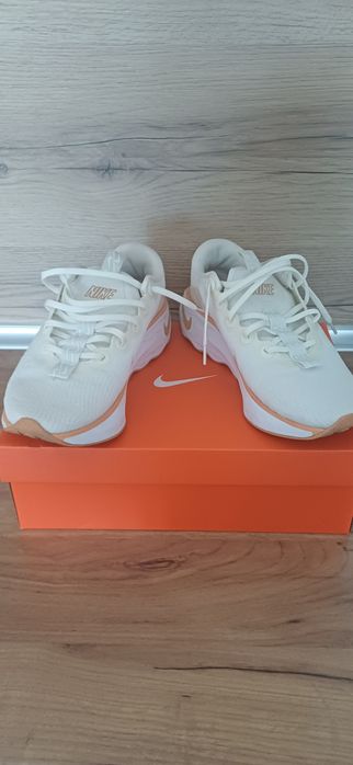 Маратонки Nike  Размер 42
