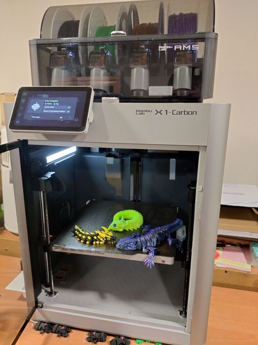 3 д принтер,почти новый