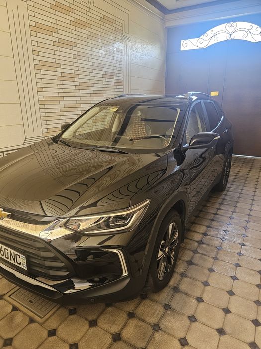Продаётся  Tracker premier.