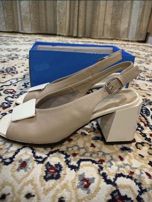 Туфли босоножки кожа