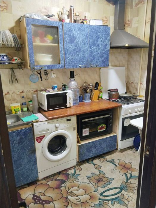 Юнусабад-15 квартал Продаётся 1-комнатная квартира