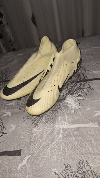 Nike zoom mercurial SUPERFLY 9 .